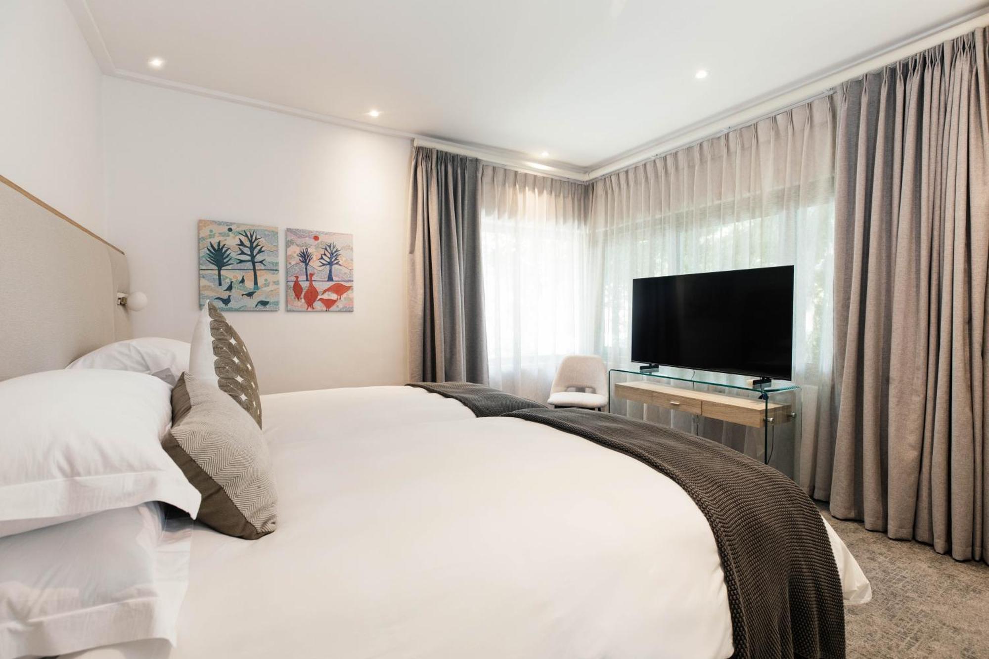 ไวน์ยาร์ด โฮเต็ล Hotel เคปทาวน์ ภายนอก รูปภาพ